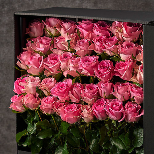 デザイナーズボックスフラワー「ローザ」（50本）｜花・花束を贈る 
