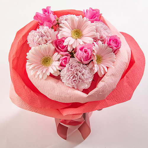 そのまま飾れるバラの形の花束ペタロ・ローザ「フェミニンピンク」